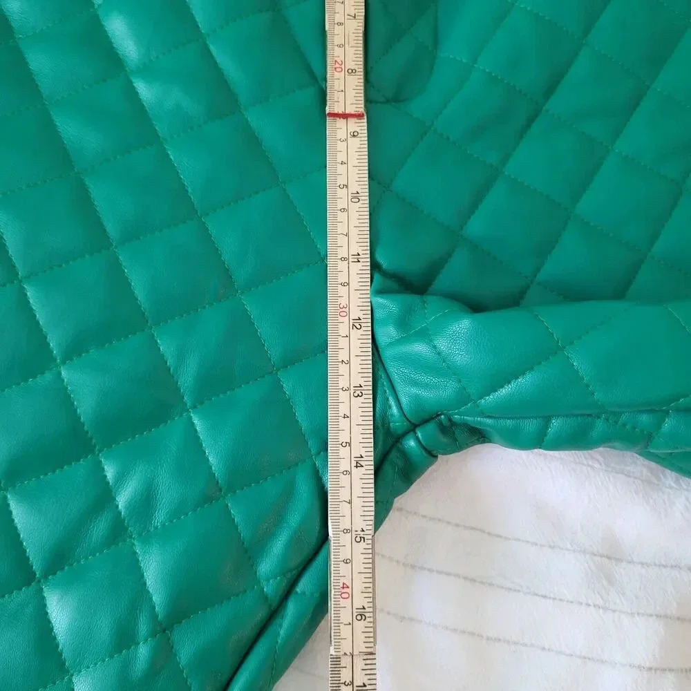 Maniere De Voir VEGAN LEATHER QUILTED JOGGERS Green Sz 8 Medium - Picture 16 of 16
